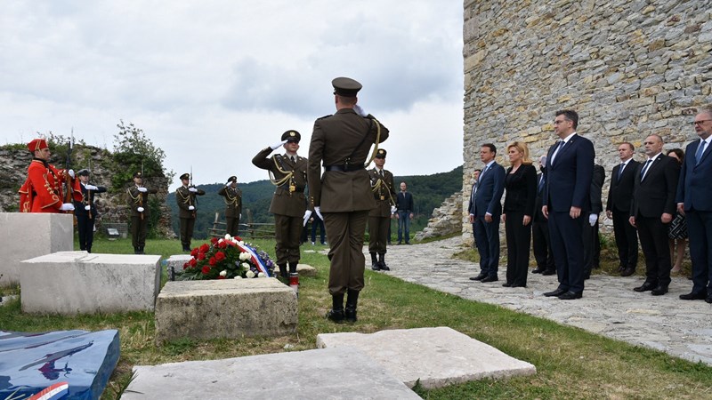 Jačamo demokraciju i gospodarstvo, dajući perspektivu za zadovoljan i dostojanstven život u domovini